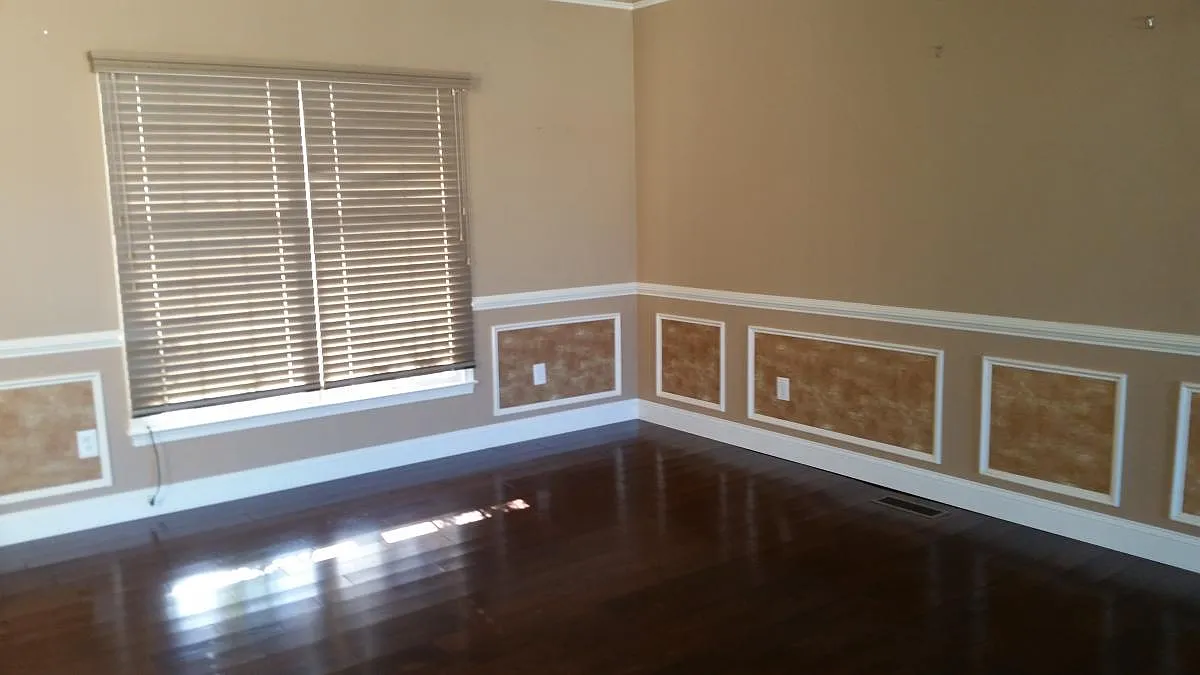 Formal room 1 - 55 Hemingway St