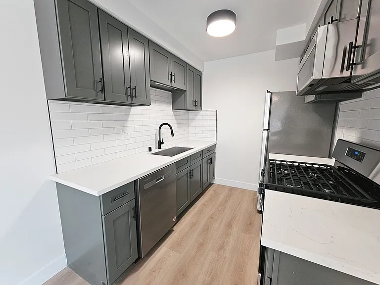 1307 S Ogden Dr #1C — Photo 6