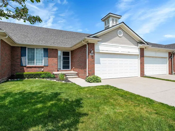 26161 Captains Lndg, Chesterfield, MI 48051