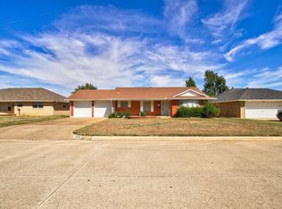 3408 N Ridgewood Dr, Midwest City, OK 73110