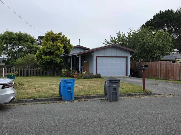 845 Murphy Ave, Crescent City, CA 95531