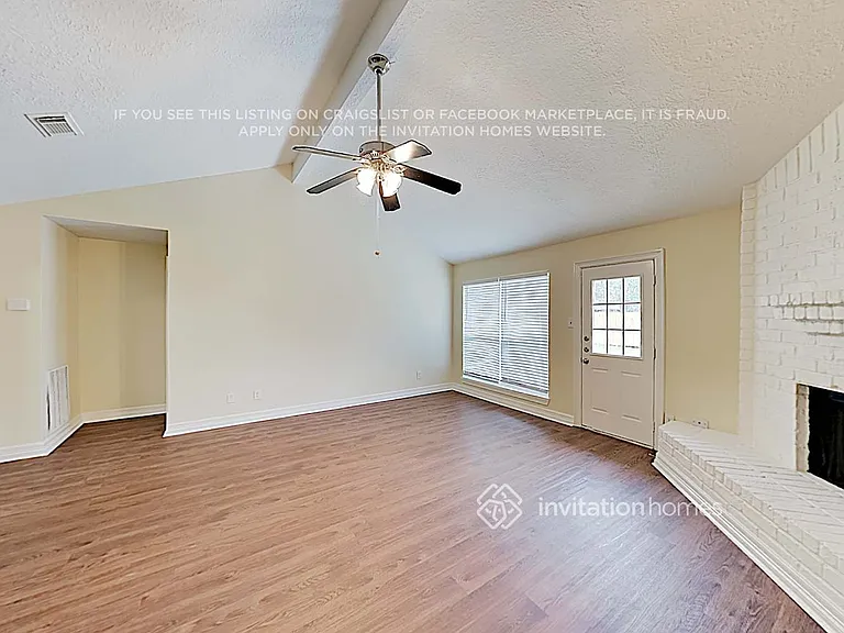 9422 Chartermoss Cir — Photo 3