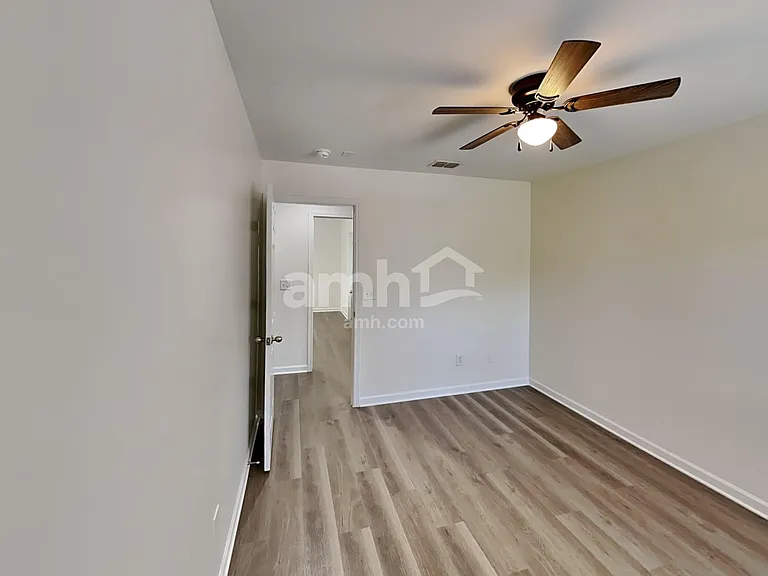 4063 Locerbie Cir — Photo 22