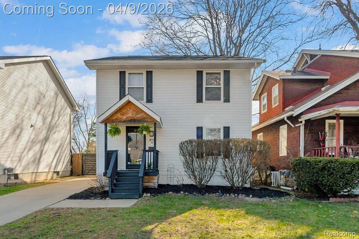 410 Stratford Rd photo 1