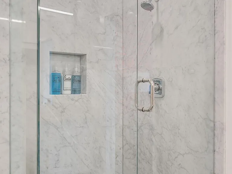 4508 Gilbert Ave #C — Photo 14