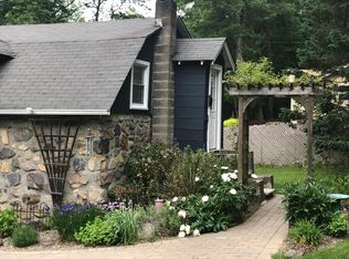 3 Rock Hollow Rd, Dover, NJ 07801