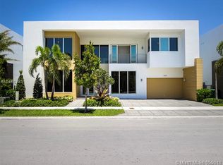 10243 NW 74th Ter, Doral, FL 33178