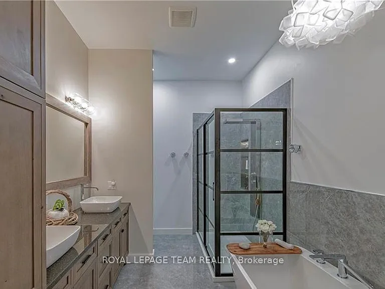 8 Headlands Way — Photo 17