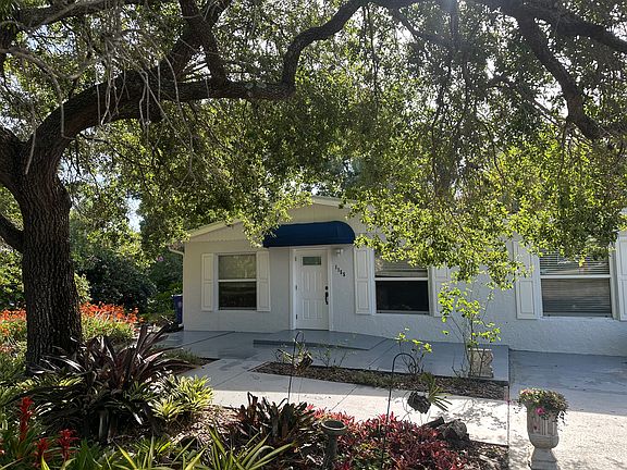 2nd image of 1155 41st Ave