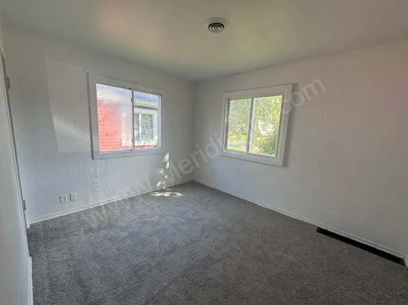 3225 Felician St, Fort Wayne, IN 46803