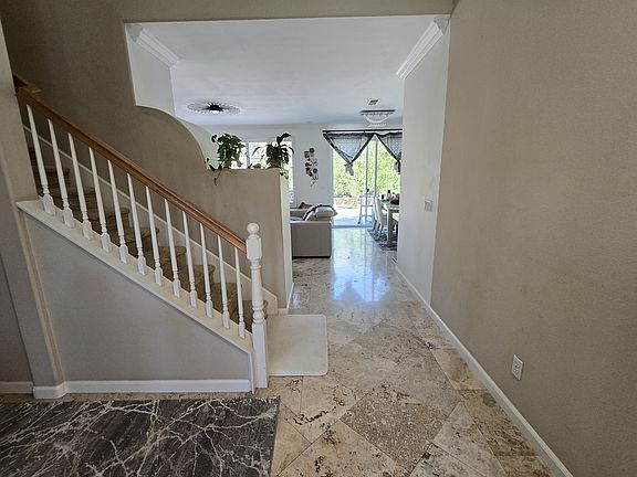 4th image of 11418 Creekstone Ln
