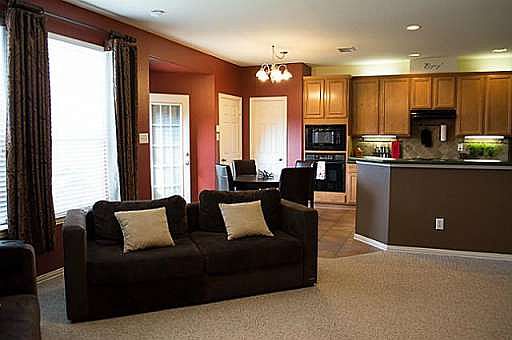 3rd image of 2257 Stuttgart Dr
