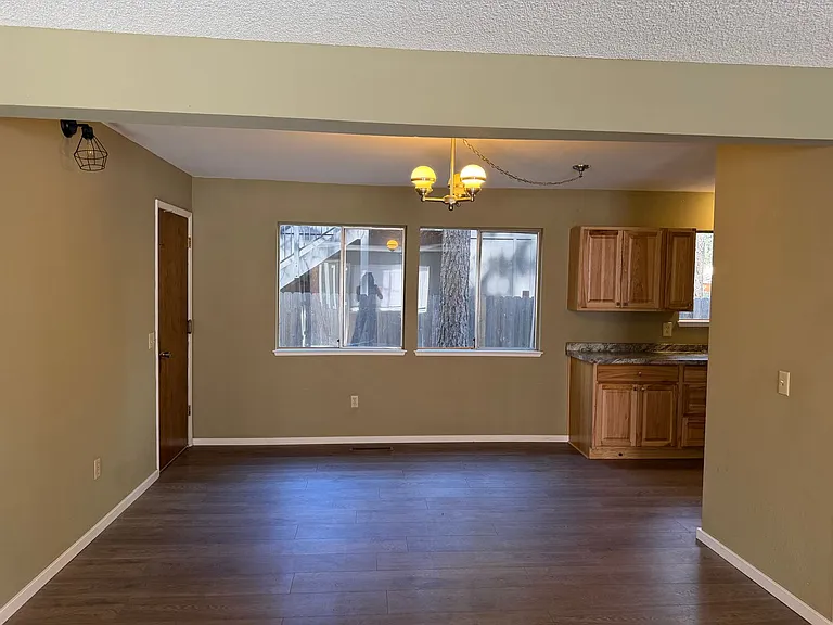 916 Merced Avenue — Photo 3