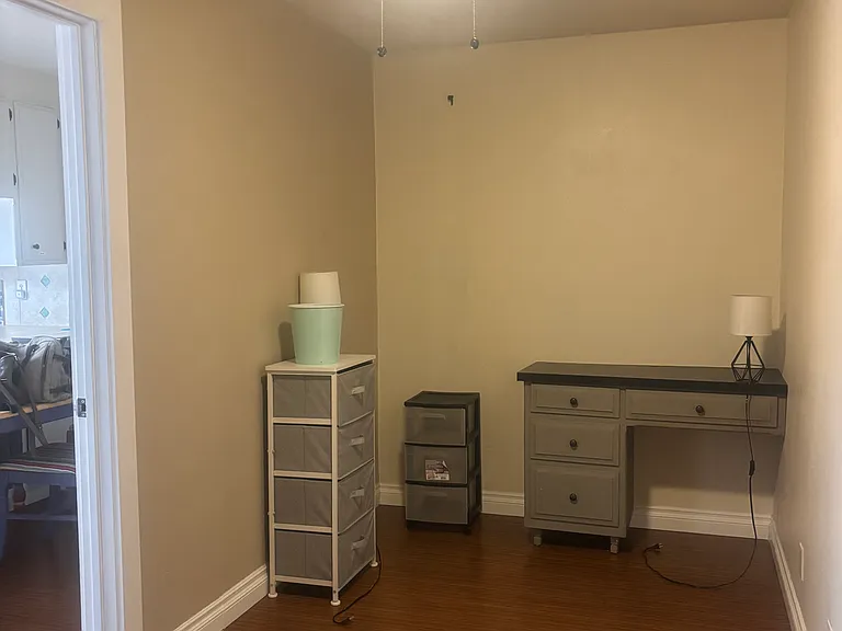 315 Osborne St #9 — Photo 23