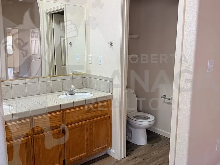 2974 Westminster Ct — Photo 16