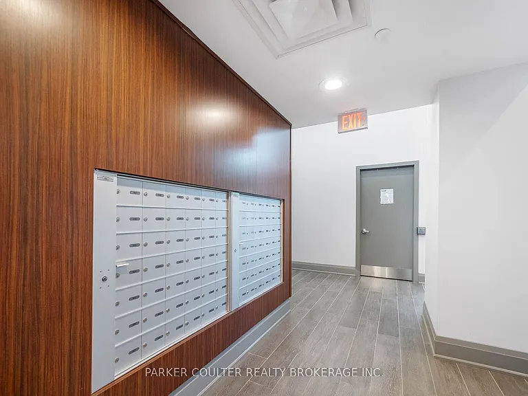 111 Worsley St #302 — Photo 17
