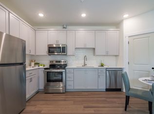 Peyton Place, Portland, OR 97217