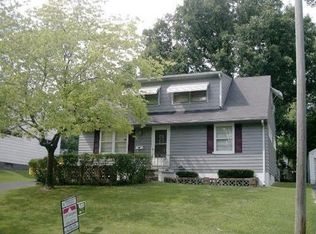 97 Phillips Dr, Decatur, IL 62521