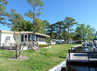 158 N Lake Dr, Leesburg, FL 34788