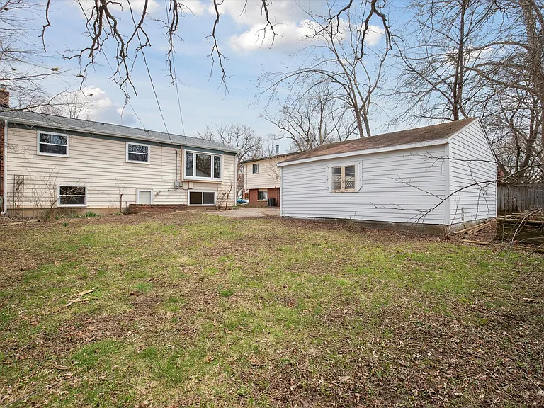 2728 Yost Blvd — Photo 44