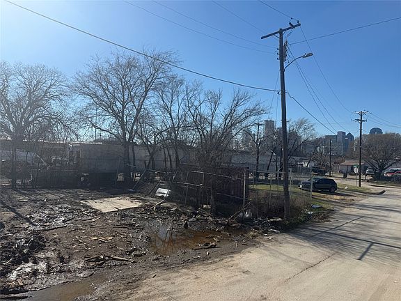 4th image of 1807 S Malcolm X Blvd