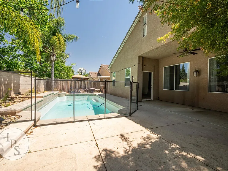 2389 Prescott Ave — Photo 31