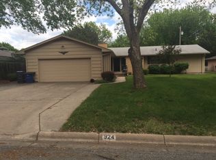 924 Santa Fe St, Newton, KS 67114