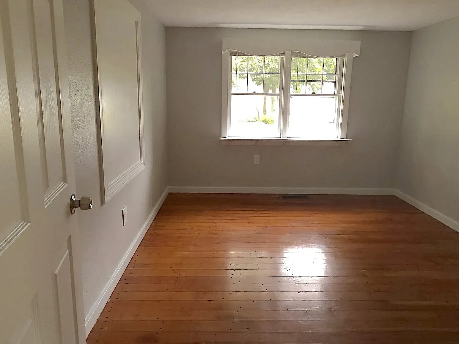 2 bed, 800 sqft, $2,100 — Photo 4