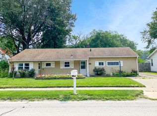 1106 S Mattis Ave, Champaign, IL 61821