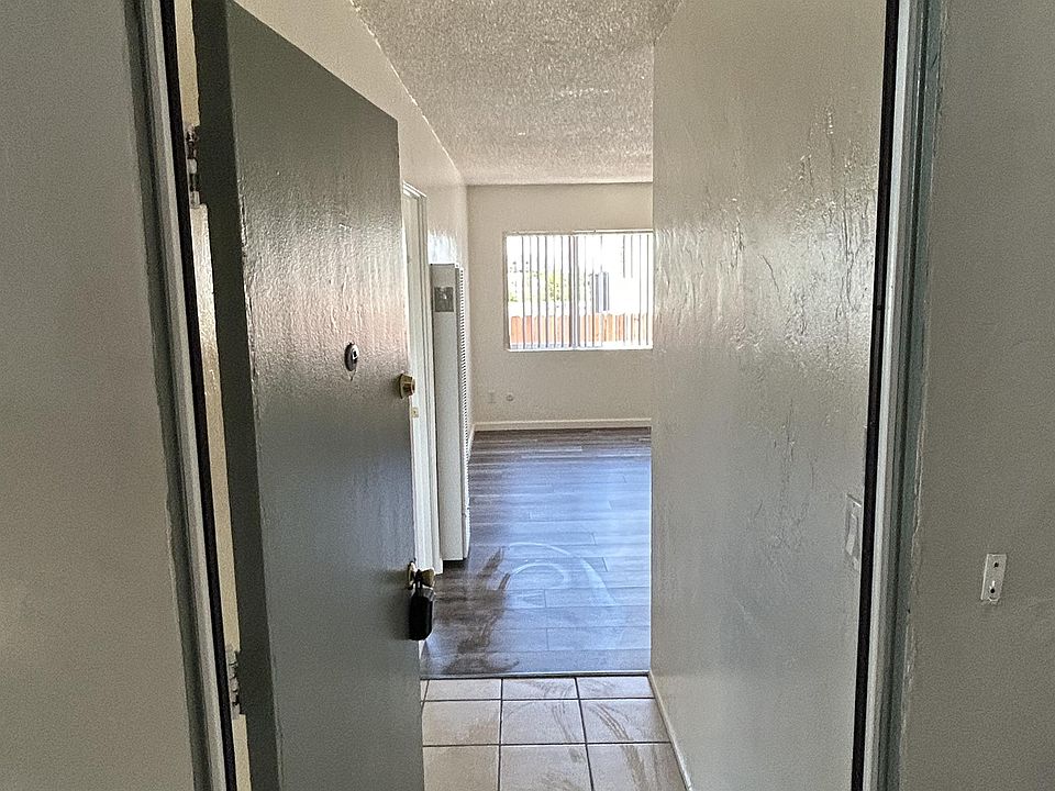 1st image of 4330 52nd St #6
