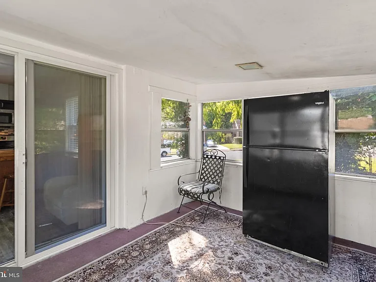 14815 Empire St — Photo 13