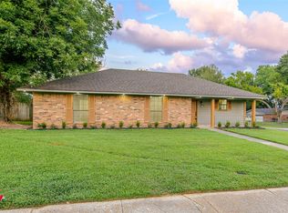 8937 Rosedown Pl, Shreveport, LA 71118