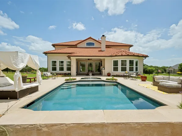 2501 Oak Bluff Dr, Corinth, TX 76210