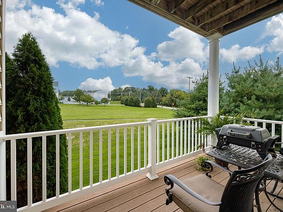 5th image of 103 Larose Dr