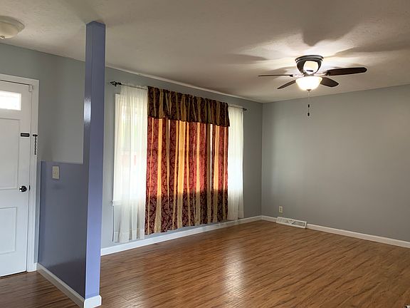 4th image of 1416 Miami Ct N