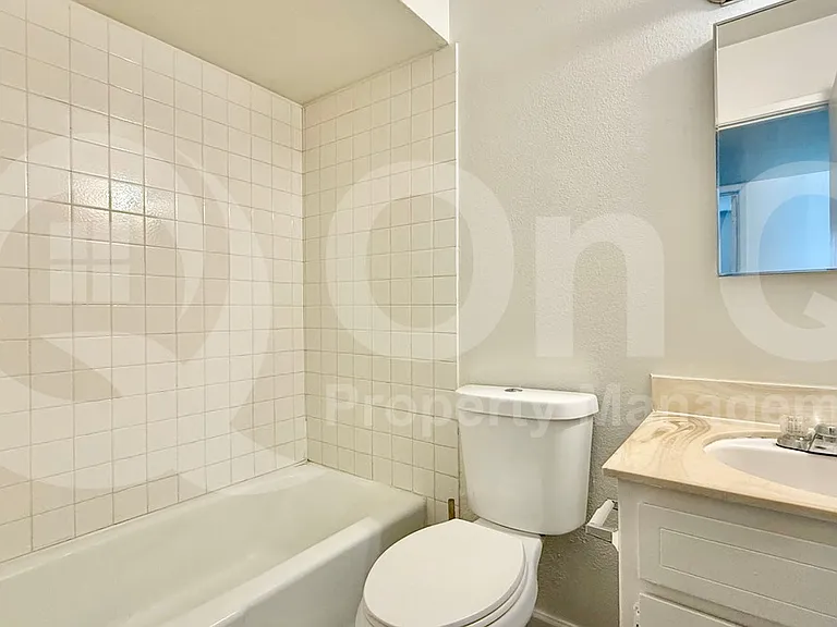 12602 N 21st Ave — Photo 21