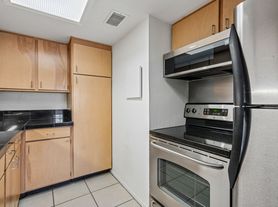 Kings Palace Apartments - Affordable Knox Henderson Units! Flexible Lease Terms Available
