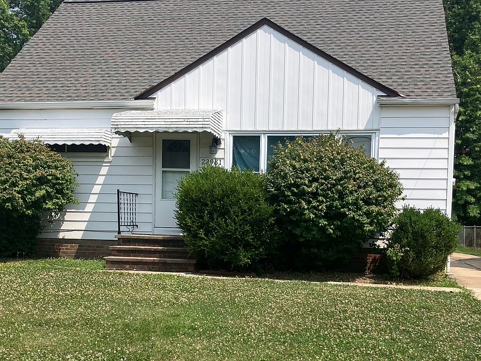 1st image of 23961 Devoe Ave