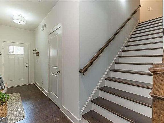 4th image of 2227 Mulsanne Dr
