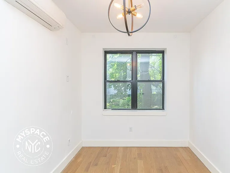 826 Saint Johns Pl #2B — Photo 3