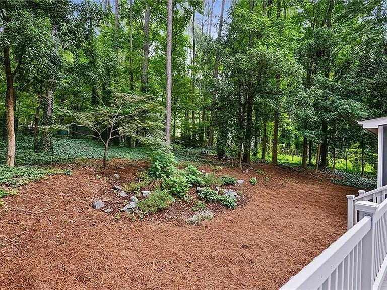 130 Cains Cove Dr — Photo 28