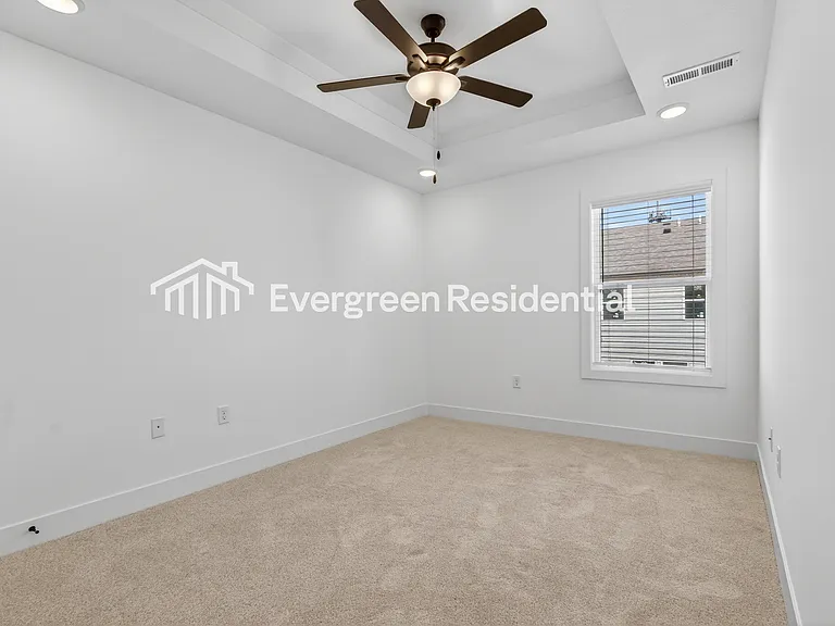 7036 NW 82nd St — Photo 19