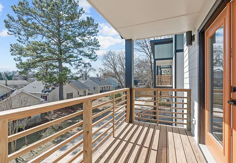 1316 E Lenoir St — Photo 23