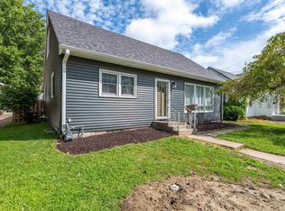 1411 29th Ave, Moline, IL 61265