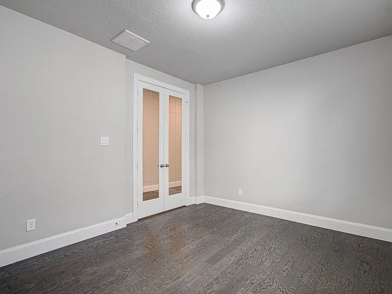 10223 Wylde Point Ln — Photo 33