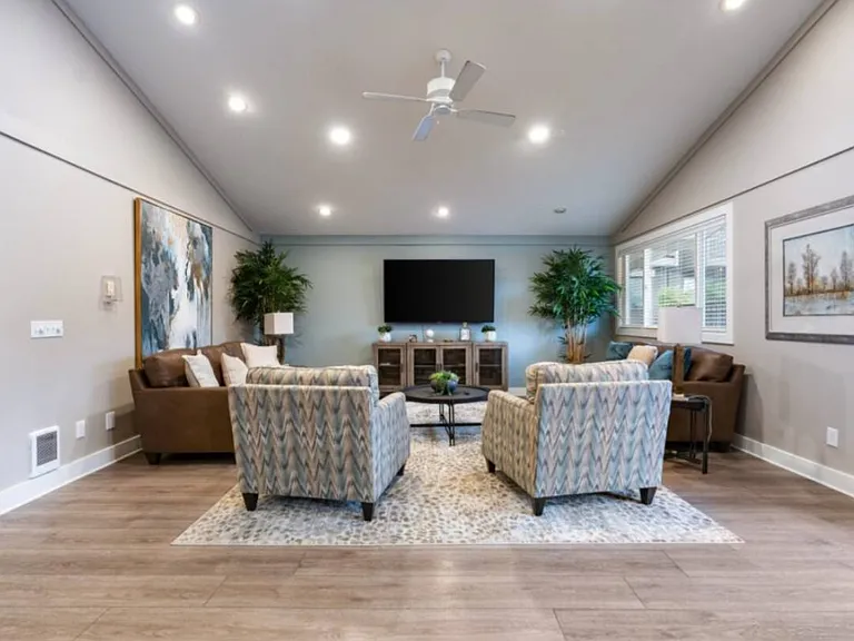 COURTYARD APTS-MUKILTEO — Photo 12