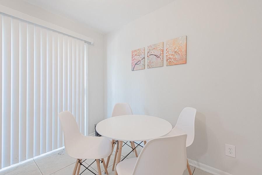 2nd image of 1681 Atherton Cir #12928350