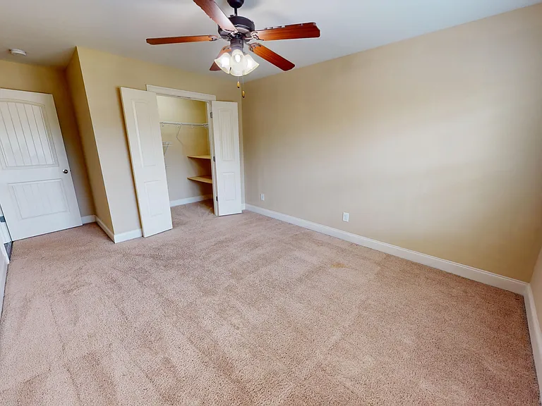 415 Melison Dr — Photo 29