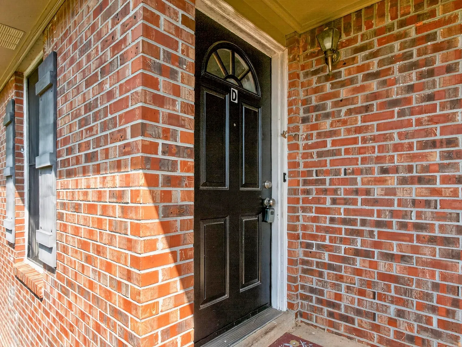 2 bed, 1.0 bath, 950 sqft, $1,200 — Photo 4