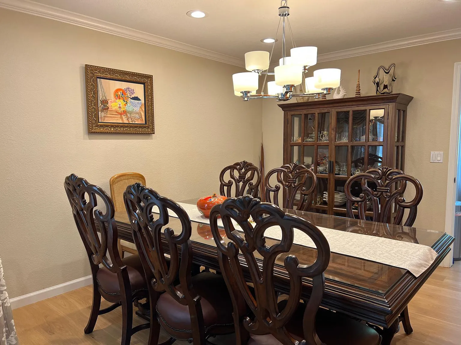 3 bed, 2.5 bath, 1805 sqft, $5,750 — Photo 4